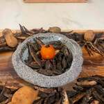 gallery by Chele - ミニトマトを使ったシニガンスープ表現（キッチンの裏で作りたてを）