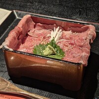 花大根 - リブロースと赤身のハーフ＆ハーフ
