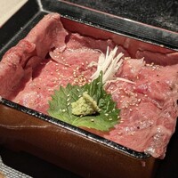 花大根 - リブロースと赤身のハーフ＆ハーフ