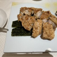 崎陽軒本店 嘉宮 - 油淋鶏はタレが別れて出て来ます