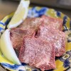 精肉屋の倅がただただ旨い肉を出す店 焼肉たけよし