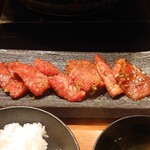 飛騨牛一頭家 馬喰一代 岐阜神田 - 炭火盛り