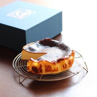 Menu Cadeau〈マノワのバスクチーズケーキの手土産付きスペシャルコース〉