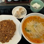 三熙 - 炒飯シュウマイ定食