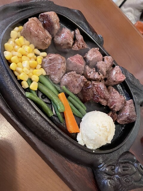 Steak House 88 Chiraumi Ten - Motobu Town/Steak | Tabelog