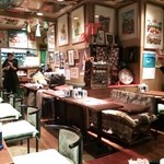 アメリカン - 店内
            