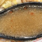 蒙古タンメン中本 - 適度な辛さのスープ