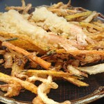 肥前うどん 翔 - かき揚げ ¥400