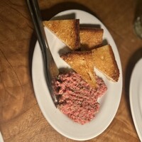 カルネジーオ イースト - 