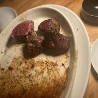 カルネジーオ イースト - 