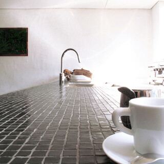 VADE MECVM. Showroom #2_2