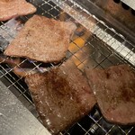 焼肉&ワイン肉縁 - 