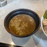 つけめん屋 赤羽京介  - 魚介つけ麺 300g（900円）特製3種盛り（300円）