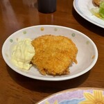 ハンブルグ - ⭐︎ カニクリームコロッケ　税抜      ３３０ 円