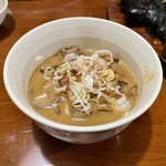 ハンブルグ - 今回、投稿の御礼に、
      マスターから、まかないの《 もつ煮込み 》を♡