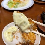 ハンブルグ - カニクリームコロッケ♡に
      タルタルソース♡をつけて♡