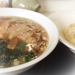 中華料理明華 - ラーメン＆半チャーハン（680円※ランチセット）