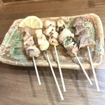 なにわ大衆酒場の赤い星 - おまかせ焼き鳥盛・５本