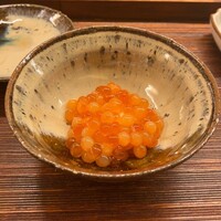 鮨 八咫烏 - いくらの2色丼