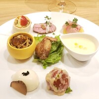 炭火とワインと純米酒 King Momo - 