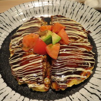 和食鉄板 銀座 朔月 - 日替わりお好み焼き　トマトとアボカド