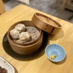 餃子のかっちゃん - 豚焼売3個