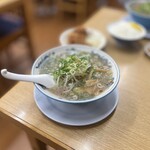 ラーメン 天 - ラーメン(並) 750円