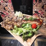 肉盛酒場 とろにく - 