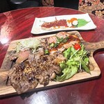 肉盛酒場 とろにく - 
