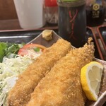 やどかり - 刺身用アジをフライで