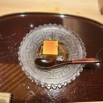 焼き鳥 こと - プリン。私にはこれくらいのサイズが嬉しい。