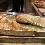 焼き鳥 こと - つくね。ふわふわでジューシー。