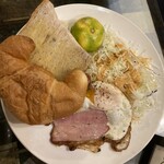 チタ - モーニングセット　パン400円