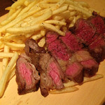 カーニバル 学芸大学店 - 牛ハラミステーキ