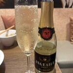 中華バルサワダ - スパークリングワイン