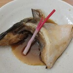 すし江戸 - ブリカマ煮