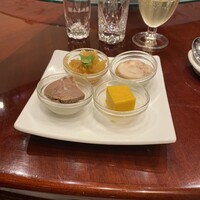 個室中華 頤和園 溜池山王店 - 