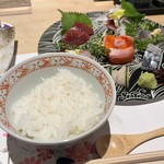 季寄せ料理 暖歩 - ・本日のおまかせ鮮魚盛り
・薪で炊くご飯