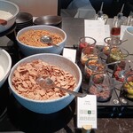 トラットリア・ポンテ 奈良 - シリアル