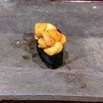 鮨裕 - 馬糞雲丹♪甘さと鼻に抜ける磯の香りが際立つ贅沢な旨さ♪