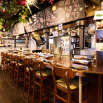 焼肉 ドリルズ - 内観 カウンター