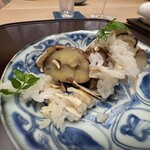 徳ㇵ本也 - 「松茸ご飯か栗ご飯で迷ったので両方にしました」と松本さん。秋の山のご馳走を贅沢にいただきました⭐︎