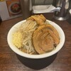 ラーメン 雷 東京本丸店