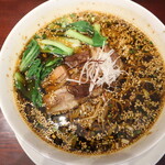 紅楼夢 - 20食限定の麻辣牛腩麺