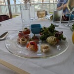 リストランテAO 逗子マリーナ - オードブル。いろいろなお料理が載っていて、見て楽しい、食べても楽しい1品でした。