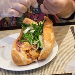 Banh Mi Huynh Hoa - 