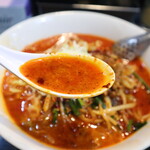 漢 - 激辛らーめん（辛さマシ）のスープ