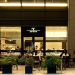 トシ・ヨロイヅカ 東京 - 