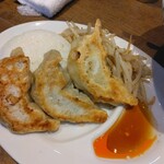 濃口背脂味噌らーめんと餃子 大福帳 - 