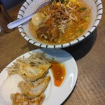 濃口背脂味噌らーめんと餃子 大福帳 - 